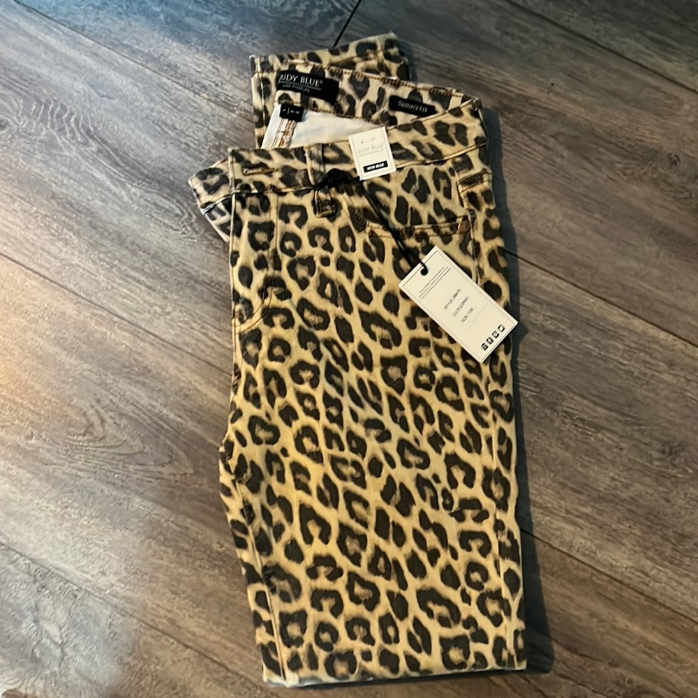 Judy Blue leopard print skinny jeans 7/28